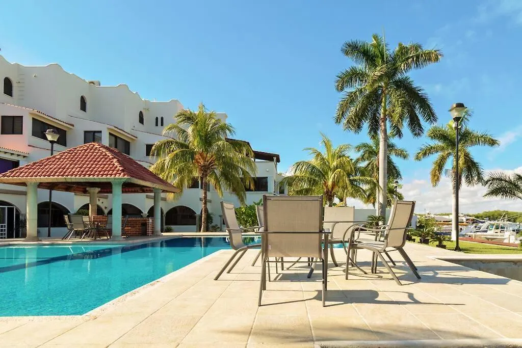 Mexican Lagoon Front Villa By Casa Paraiso Cancún