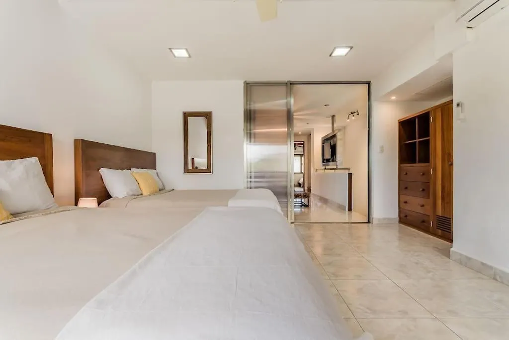 Mexican Lagoon Front Villa By Casa Paraiso Cancún
